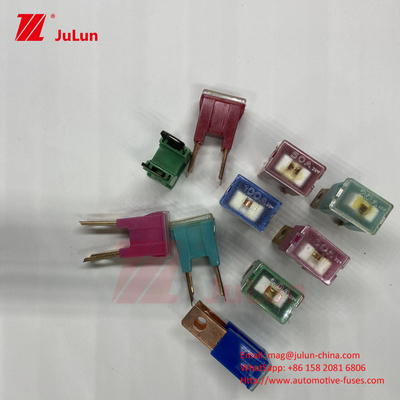 โลโก้ที่สามารถปรับเปลี่ยนได้ เฟยส์ใบทองแดง ให้ความคุ้มกัน 20A-100A สําหรับรถยนต์