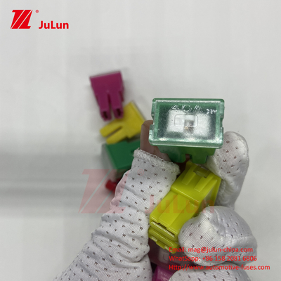 JCASE อัตโนมัติ เครื่องตัดวงจรรถยนต์ที่มั่นคง พร้อมการป้องกันความอ้วนและความแรงดัน 32V