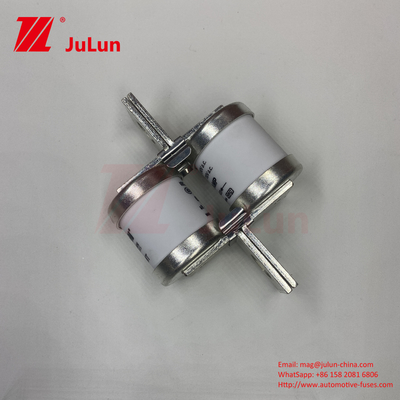 690V ปัจจุบันเซรามิกรถไฟฟิวส์ที่มีการติดตั้งแผ่น Twin Bolt 630A 630MMT