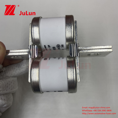 BUSSMANN 630MMT 690V เซรามิก ทองแดง Twin Flat Plate โบลท์ประเภทไฟฟิวส์สําหรับรถยนต์
