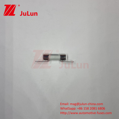 DC750V 10A-100A กล่อง EV Fuse สําหรับระบบการดึงของรถไฟฟ้า 25A 30A 50A EV FUSE