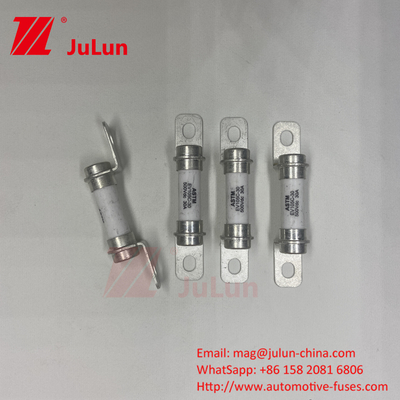 M6 โบลท์ประเภทไฟฟ้าการกระจายไฟฟ้าสําหรับความน่าเชื่อถือผลงานของ 40A 50A ไฟฟิวส์ของแบตเตอรี่การเก็บพลังงาน