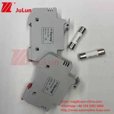 1000VDC 15A ผู้ถือไฟฟิวส์แสงอาทิตย์ PV ด้วยไฟฟิวส์ไฟฟิวส์แสงอาทิตย์ PV 6A 10A 15A 20A 25A 30A ความดันสูงสําหรับระบบแสงอาทิตย์