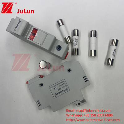 โซลารี PV Inverter ฟิวส์กลม. ฟิวส์ถือ 1000V DC ฟิวส์ถือสําหรับระบบแผ่นแสงอาทิตย์ 25A 32A AC