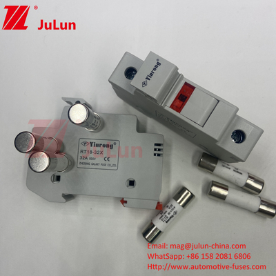 1000VDC 1500VDC 500VDC DIN Rail Solar Panel DC 32 แอมเปอร์ ตัวถือไฟฟ้าแสงอาทิตย์ที่มีไฟฟ้าสําหรับ PV Pho