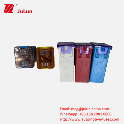 OEM Blade Fuse SBFC J FLF N สําหรับรถยนต์ถนน Fuses รถไฟฟ้าพิเศษ Littel รถยนต์ Square Fuse 32V 58V
