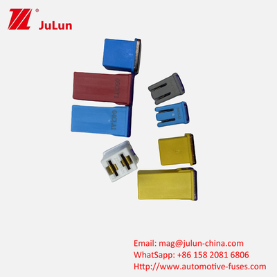 Littel รถยนต์ สี่เหลี่ยม ไฟฟิวส์ 32V 58V ไฟไหม้บุหรี่ 495 ไฟฟิวส์กล่อง 20A30A40A50A60A นําเข้า