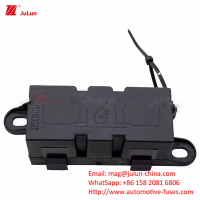 TF0011-10 กล่องควบคุมพลังงานใหม่ ตัวถือไฟฟิวส์รถยนต์ อะไหล่ไฟฟ้าอุตสาหกรรมรถยนต์ที่ได้รับการอนุมัติของสหภาพยุโรป