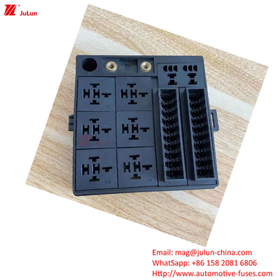 EsionU UL Standard Auto Parts Bolts / Bolts Fuses Fuse Holder / Box พลาสติกภายนอก / ไนลอน