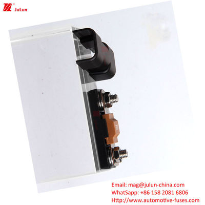 อะไหล่รถยนต์ โบลท์ / โบลท์ ฟิวส์ 30A-500A 32V EU UL มาตรฐานระดับความแรงดัน ทองแดง ติดต่อ เครื่องตัดวงจรรีเซ็ตอัตโนมัติ
