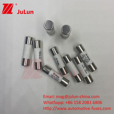 PV 6A 10*38mm AC500/690V ความสามารถในการหัก TUV Panel Mount Pv String Fuses รับรอง CE