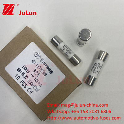 PV 6A 10*38mm AC500/690V ความสามารถในการหัก TUV Panel Mount Pv String Fuses รับรอง CE