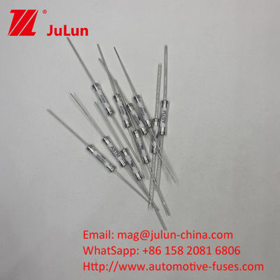 HV660 ASTM 16A 500VDC 30KA เซรามิกออโตโมทีฟ ฟิวส์ โปรแกรมการติดตั้งหมุนแกน 6 * 32 มม