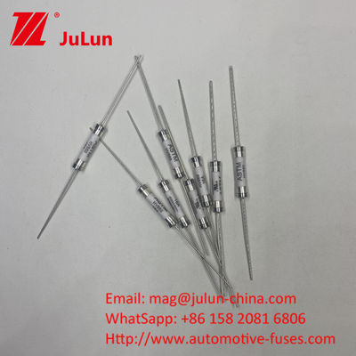 500V ASTM 30A เซรามิค ฟิวส์ กับ ฟิวส์ แคลมป์ สําหรับ 10A-30A ไฟฟ้าปัจจุบัน 500VDC