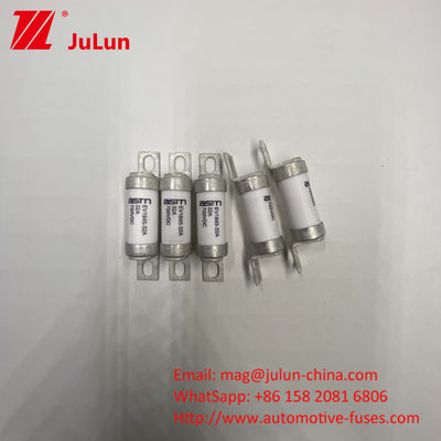 10A 700VDC EV1845 10kA หมุนขนาดกลางแบบโบลท์ EV เฟยส์ที่มีการติดตั้งสกรู