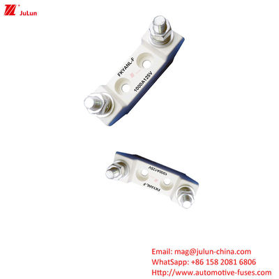 พลาสติก / กล่องไนลอน ความดันเฉพาะ 125V ต่ํากว่า ที่นั่งไฟฟิวส์รถไฟฟ้า ในรถบัส / เรือ / รถบรรทุก / แทรคเตอร์