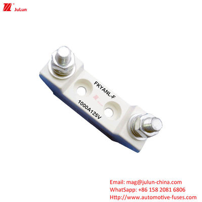พลาสติก / กล่องไนลอน ความดันเฉพาะ 125V ต่ํากว่า ที่นั่งไฟฟิวส์รถไฟฟ้า ในรถบัส / เรือ / รถบรรทุก / แทรคเตอร์