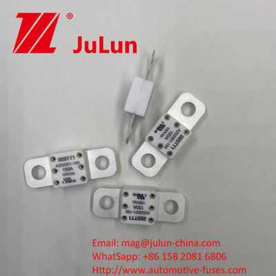 A202001-300A 150VDC เซรามิกออโต้ฟิวส์ที่มีกระแสไฟฟ้า 100A 150A 200A 250A 300A 350A 400A 500A และระยะหุ้ม 39mm