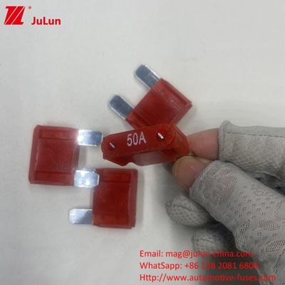 MAXT Blade Fuse 40A ระดับการรักษาความมั่นคง PA66 ทองแดง เครื่องตัดวงจรรถ