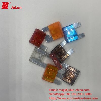 MAXT Blade Fuse 40A ระดับการรักษาความมั่นคง PA66 ทองแดง เครื่องตัดวงจรรถ