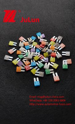 80A 32V Auto Blade Fuses สําหรับรถยนต์ SUV รถบรรทุก รถยนต์ ความปลอดภัยและการป้องกันไฟฟ้า