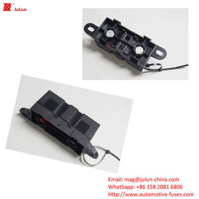 การออกแบบกันน้ํา ANS พลาสติก เปลือกรถยนต์ Fuse Holder รถยนต์สามารถรับมือได้ง่ายกับสถานการณ์ที่ไม่คาดหวังในการใช้งาน