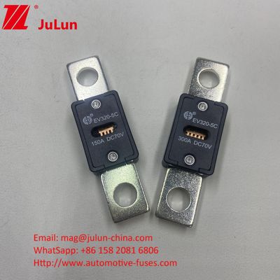 EV320-5C 300A 70VDC เฟยส์ใบรถยนต์ที่มีระยะหุ้ม 51 มม และโหมดการติดตั้งบอลท์ M8