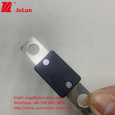 ระยะหุ้ม 51 มม รถยนต์ EV320*-5X 225A 70VDC ฟิวส์ 68*19*10 มม 6KA ความสามารถในการทําลายสําหรับรถยนต์ผลงาน