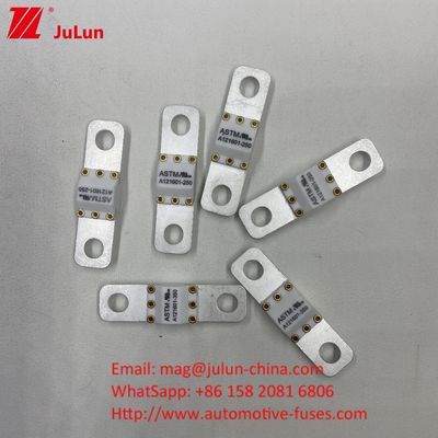 วิธีการติดตั้งสกรูโบลท์ 200A 125VDC เซรามิกรถยนต์ฟิวส์ ปริมาณกระแสสูงเพื่อป้องกันวงจรสั้น