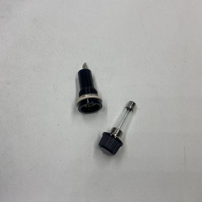 ผนังติดตั้งตัวถือไฟซิลิโคน วัสดุที่ออกแบบสําหรับ 6x30mm