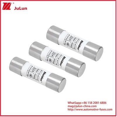 ความสามารถแทนที่ 1000VDC 10A 15A 20A 25A 30A แสงสุริยะ GPV DC Fuse สําหรับการป้องกันไฟฟ้า