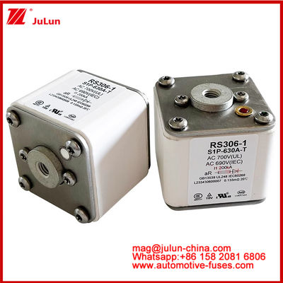 RS306-1 S1P-630A-T AC700 ((UL) Ar AC690V ((IEC) 200KV Square Caremic Fuse EV หรือ HEV การดึงรถไฟฟ้า