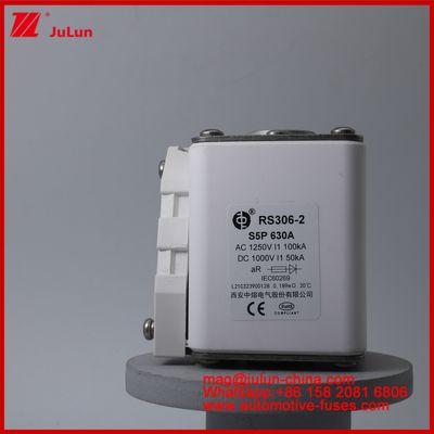 RS306-2 S5P 630A การดึงรถไฟฟ้าสแควร์ การดึงรถไฟฟ้า EV หรือ HEV การดึงรถไฟฟ้า DC สําหรับ EV HEV AC1250V 100KA DC1000V 50KA AR
