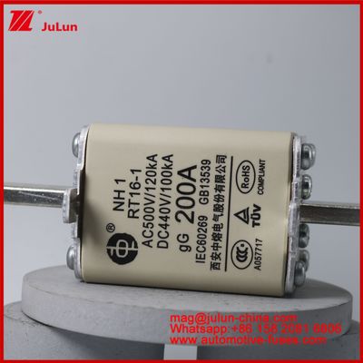 NH1 RT16-1 200A AC500V 120KA DC 440V 100KA รถยนต์ เซรามิก ออโต้ ฟิวส์ Blade Mount สําหรับ EV / HEV รถยนต์ขนาดเล็ก ป้องกันวงจรสั้นระดับสูง