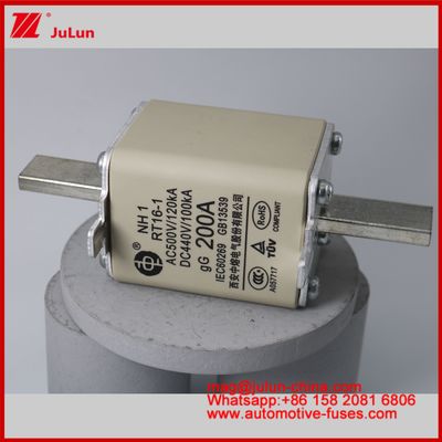 NH1 RT16-1 200A AC500V 120KA DC 440V 100KA รถยนต์ เซรามิก ออโต้ ฟิวส์ Blade Mount สําหรับ EV / HEV รถยนต์ขนาดเล็ก ป้องกันวงจรสั้นระดับสูง