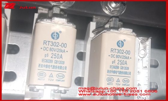 Blade Caremic เฟชั่นรถยนต์ขนาดเล็ก RT302-00 250A DC80 25KA GG ติดรถยนต์