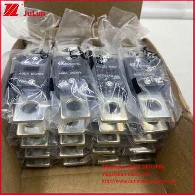 150A เครื่องไฟฟ้ารถยนต์ทางถนน EV320-5C 5X 400A 200A DC70V 6KA ขนาดสูงสุดของกระแสไฟฟ้า AC Ev ชาร์เจอร์