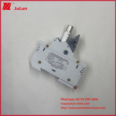 63A 22*58mm เฟยส์พลังแสงอาทิตย์ PV ด้วยความกระชับกําลังการทํางานระดับ DC1000V และ 6 KV ความกระชับกําลังการต่อต้านแรงกระชับกําลัง