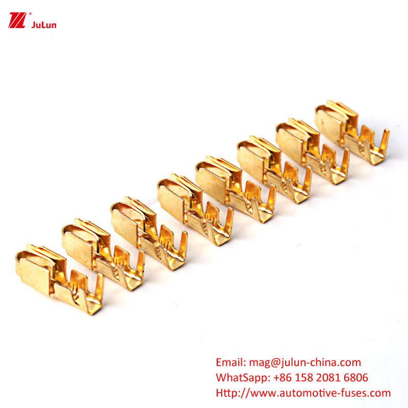 รถ 30-500AMP ความดันปริมาณ 32V รถมือรีเซ็ทสกิตบริคเกอร์ BX2141A-1 การประกอบกล่องความปลอดภัย