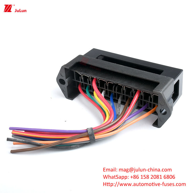 Eu UL Standard ANS Auto Parts Electronic Circuit Protection Terminal Current 32V30A-500A กล่องไฟฟิวส์ กล่องไฟฟิวส์