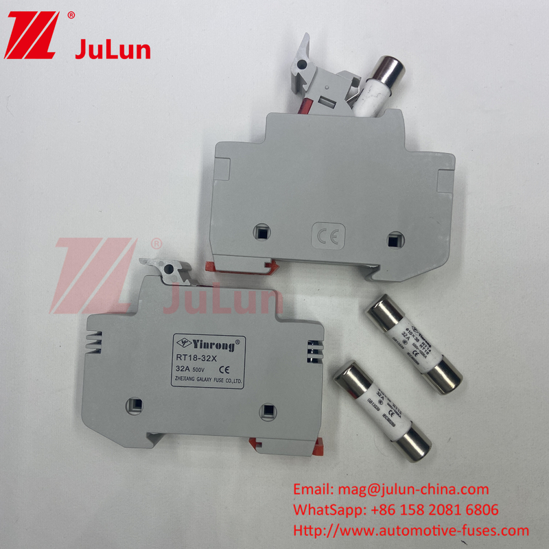 30kA DC เรตโซลาร์ฟิวส์สําหรับรถไฟฟ้าไฟฟ้าไฟฟ้า BusS 1000V ฟิวส์เบสสูท 10 * 38 ฟิวส์คอร์เนียร์