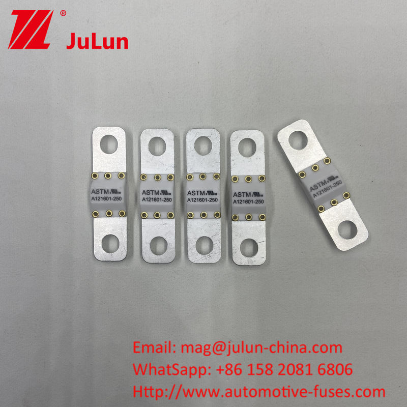 A121601-200 ASTM 3KA-8KA การชาร์จรวดเร็ว ไฟฟิวส์รถยนต์ขนาดเล็ก 125VDC สกรู M6/M8