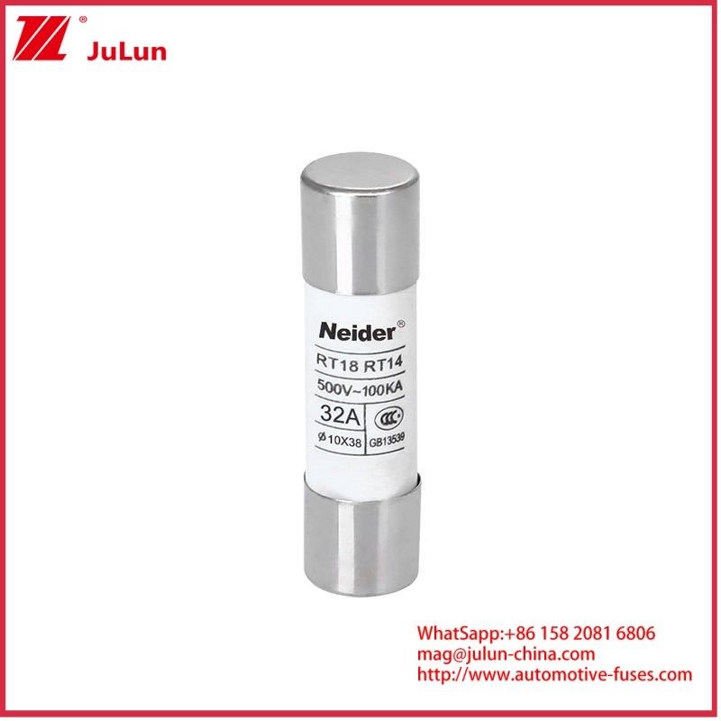 ความสามารถแทนที่ 1000VDC 10A 15A 20A 25A 30A แสงสุริยะ GPV DC Fuse สําหรับการป้องกันไฟฟ้า