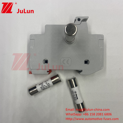 1500VDC ซอลารี PV Fuse Holder กับ Fuse สําหรับ Solar Photovoltaic Inverter แอพลิเคชั่น