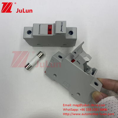 1500VDC ความสามารถในการหัก โซลาร์ PV ฟิวส์ โซลาร์ PV DC ฟิวส์ 1000V 15A-32A ระดับสําหรับการป้องกันไฟฟ้าในระบบ PV
