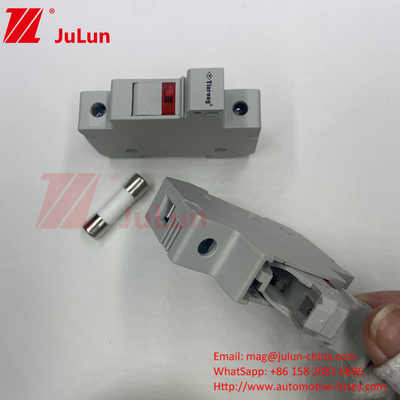 ฟิวส์อินเวอร์เตอร์พลังแสงอาทิตย์สําหรับอุณหภูมิสุดขั้ว 40A DC 1500 FUSE Holder ที่ตรงกับ 14 * 51mm