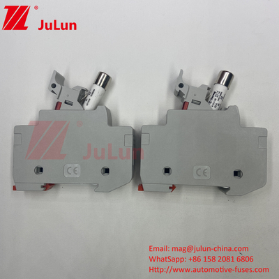 1000VDC 1500VDC 500VDC DIN Rail Solar Panel DC 32 แอมเปอร์ ตัวถือไฟฟ้าแสงอาทิตย์ที่มีไฟฟ้าสําหรับ PV Pho
