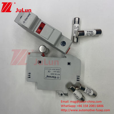 ตัวถือไฟฟิวส์แสงอาทิตย์แบบกระบอก Din Rail / ตัวถือไฟฟิวส์แสงอาทิตย์ PV ด้วยความจุในการสลาย 30kA