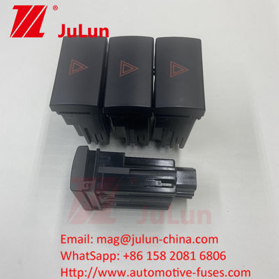 สวิตช์ฟลัชชิ่งเบา BC45-13A350-AB 24V 12V เครื่องยนต์สีแดง / สีดํา สวิตช์ความปลอดภัยของนักดับเพลิง