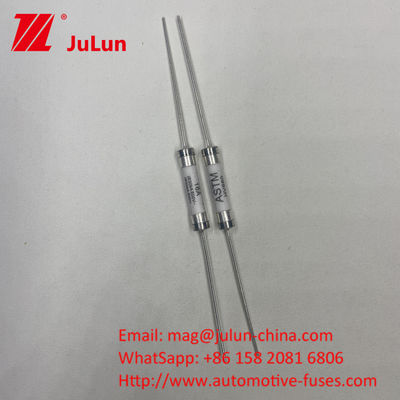 HV660 ASTM 16A 500VDC 30KA เซรามิกออโตโมทีฟ ฟิวส์ โปรแกรมการติดตั้งหมุนแกน 6 * 32 มม
